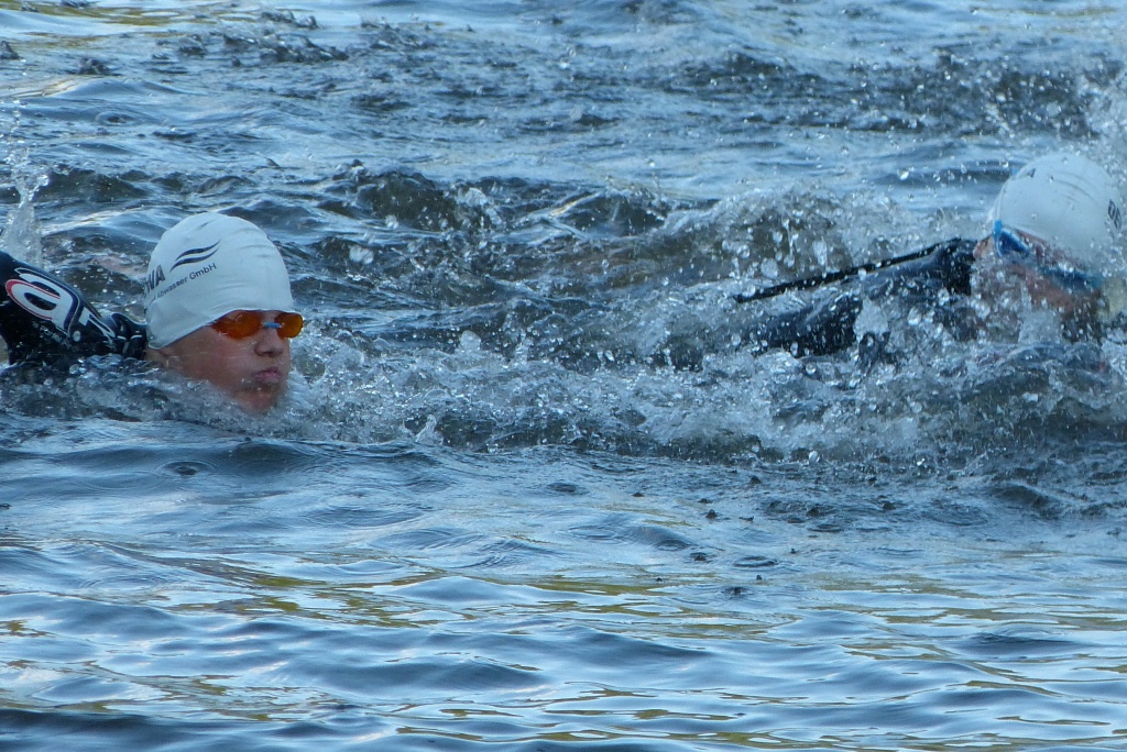 Philipp beim Schwimmen