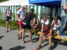 diffuse Biertischgruppe