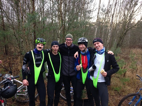 die ganze Meute - inklusive Rico alias "Ritzel" die ganze Meute - inklusive Rico alias "Ritzel"