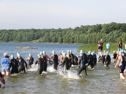Schwimmstart beim Knappenman - Olympische Distanz Schwimmstart beim Knappenman - Olympische Distanz