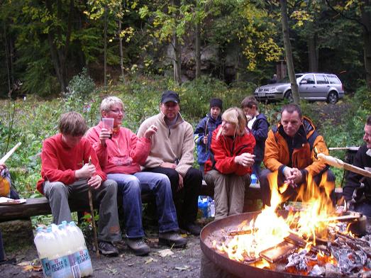 ...alles singt!....Taktgeber Frau Taugnitz