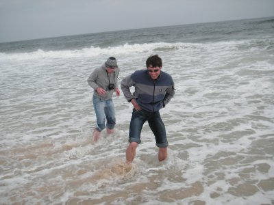 Andre Falk beim Baden?