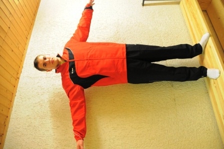 Trainingsanzug von vorn