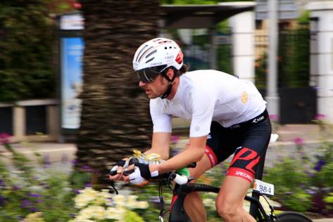 Sven macht ne gute Figur auf dem Rad ...