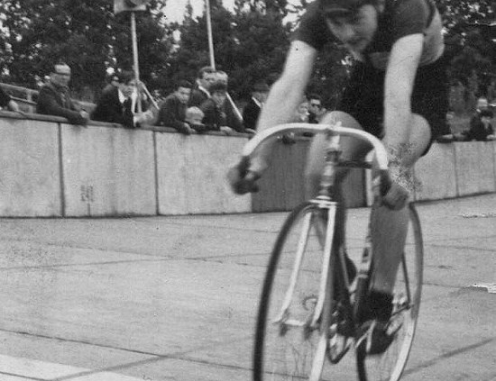 Jürg Binia 1922 - etwa