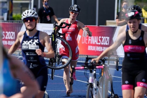 Sturz in T2 von Pauline Feußner